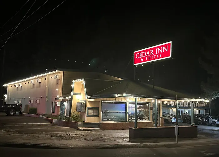 Cedar Inn&Suites