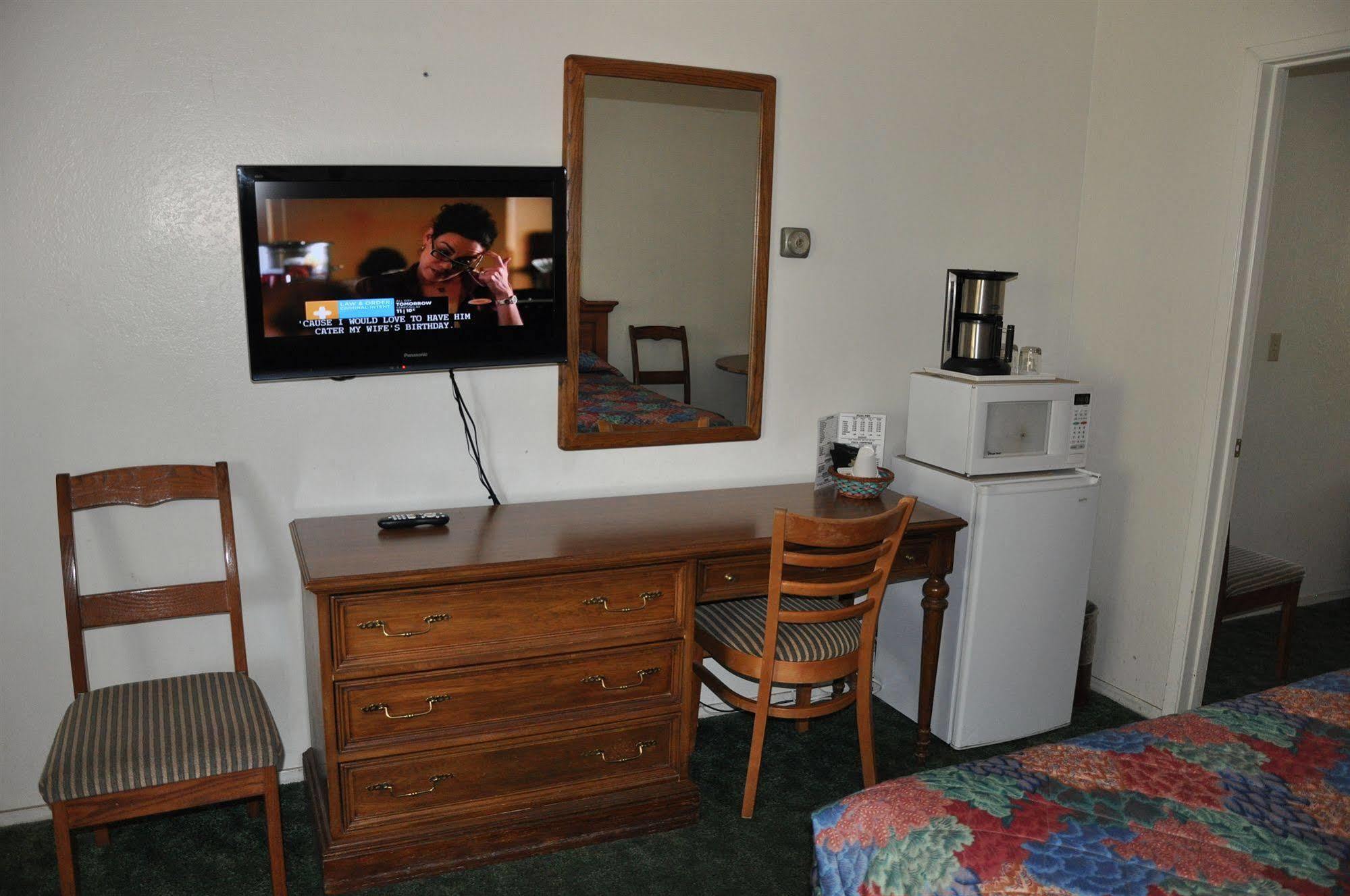 Cedar Inn&suites Hotel 3*