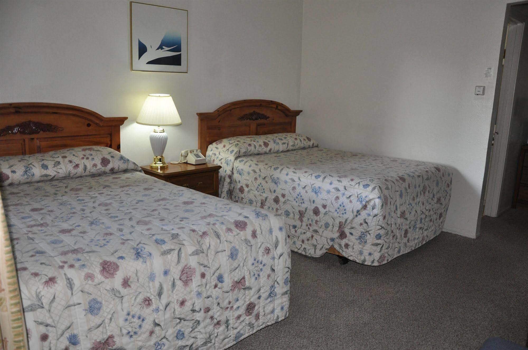 Cedar Inn&suites South Lake Tahoe