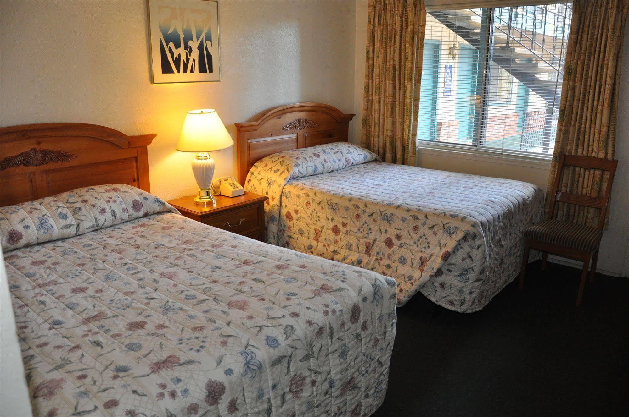 Cedar Inn&suites South Lake Tahoe